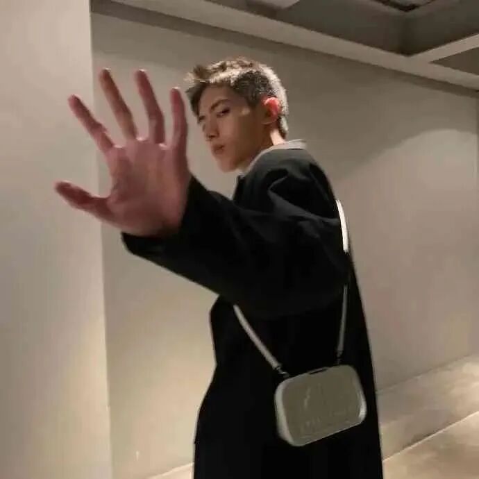 痞帅男生头像