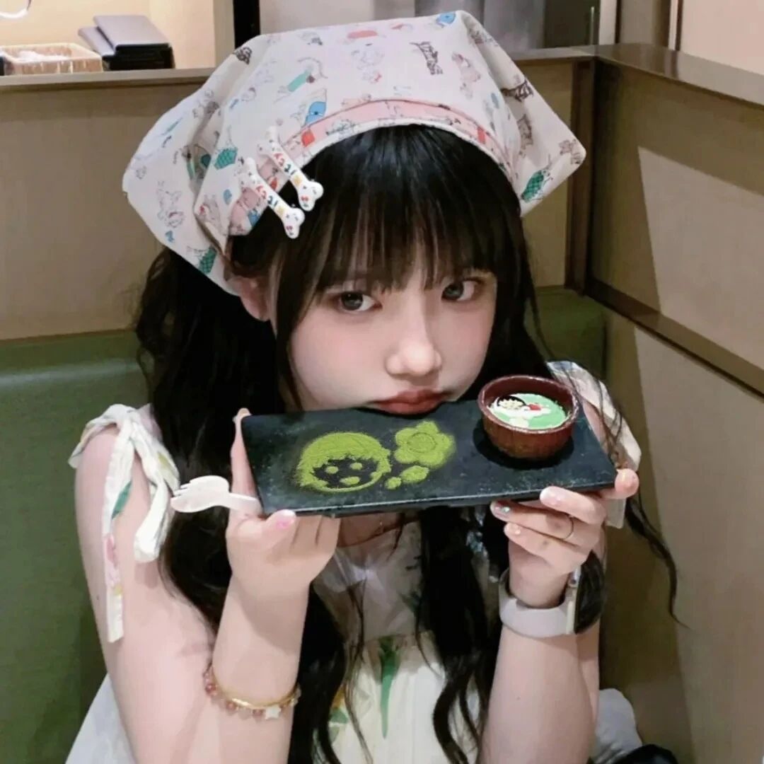 吃东西甜妹女生头像