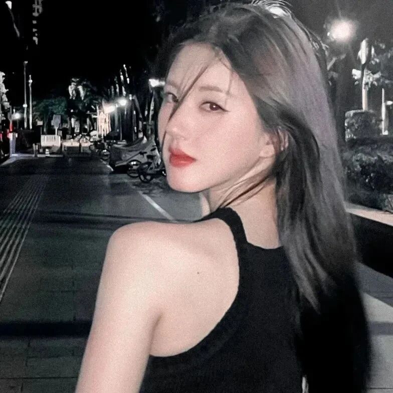 赵露思爱豆甜酷女生头像