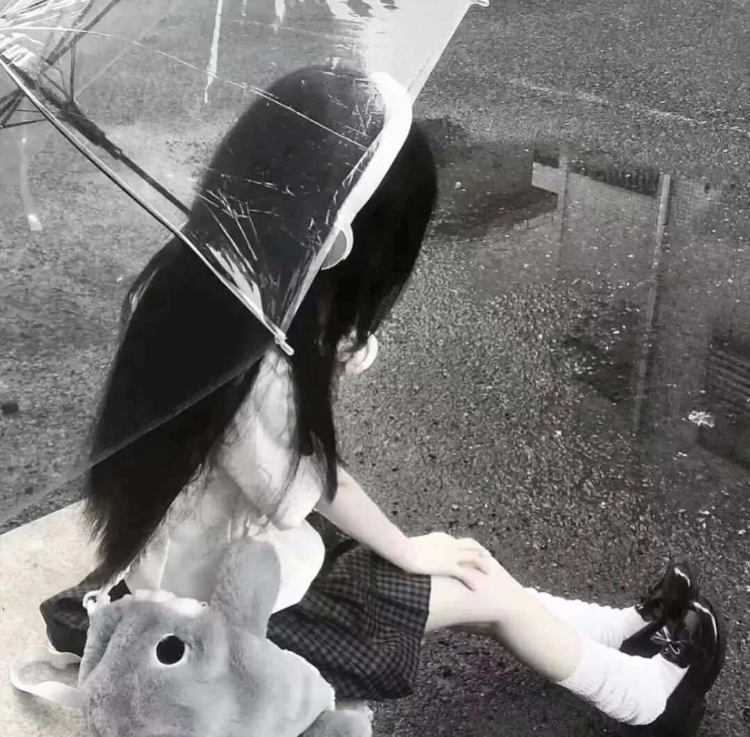 撑伞少萝不露脸女生头像