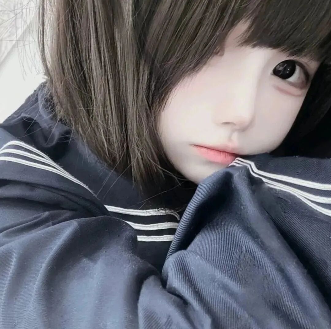 学院风少萝女生头像