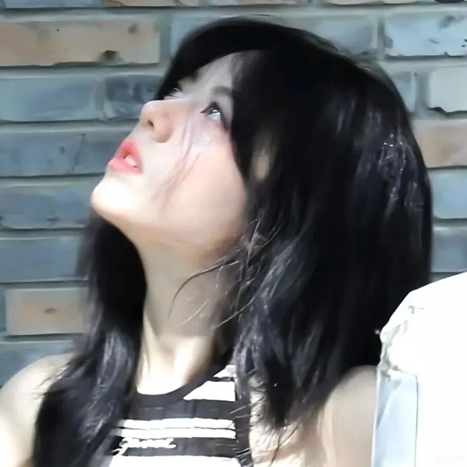 赵今麦爱豆侧脸女生头像