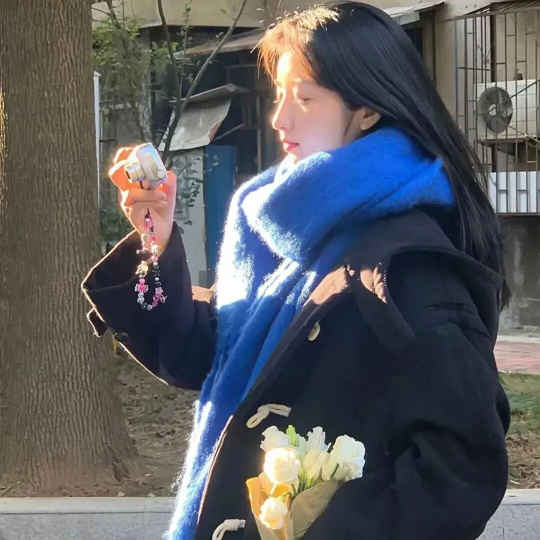 温柔侧脸女生头像