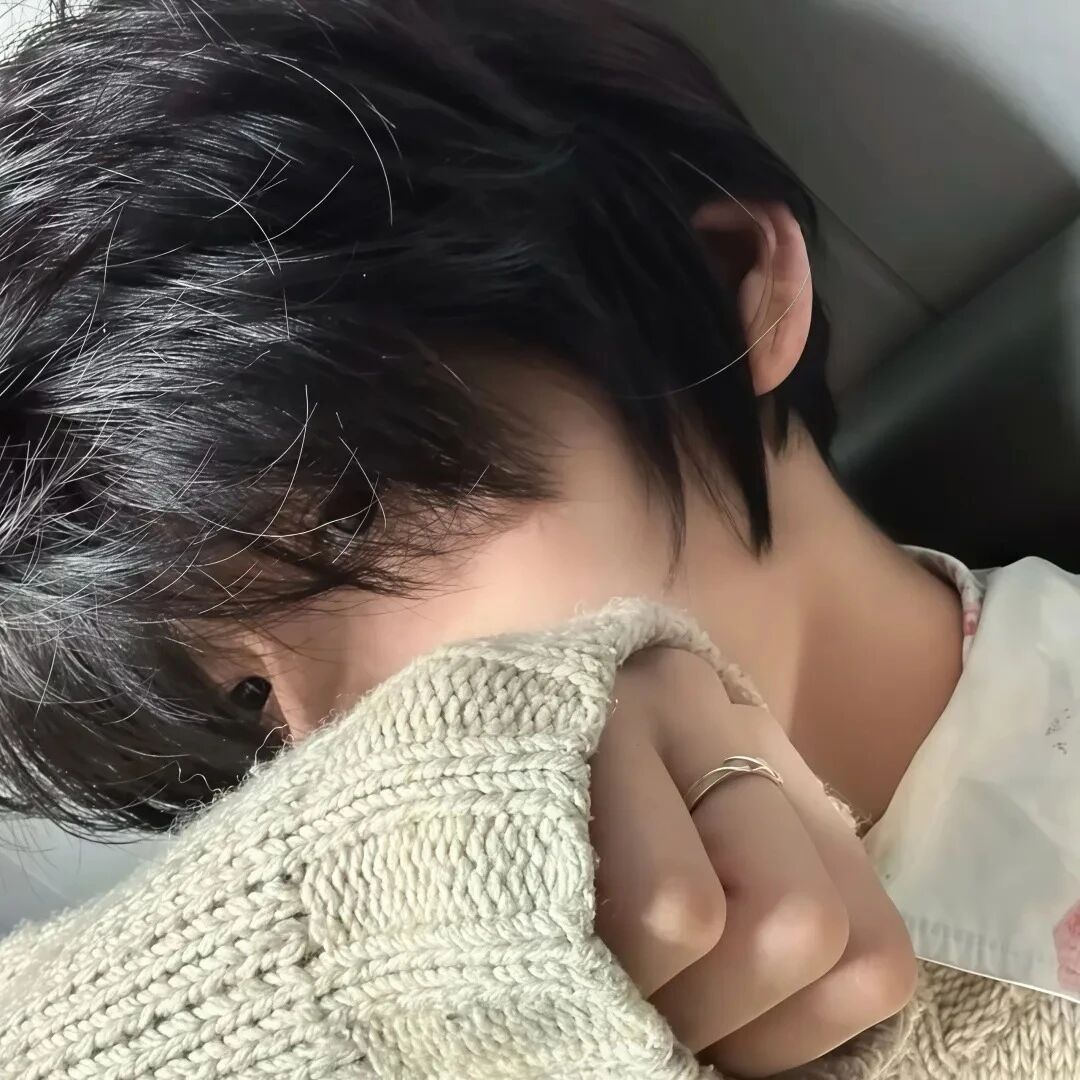 个性侧脸男生头像