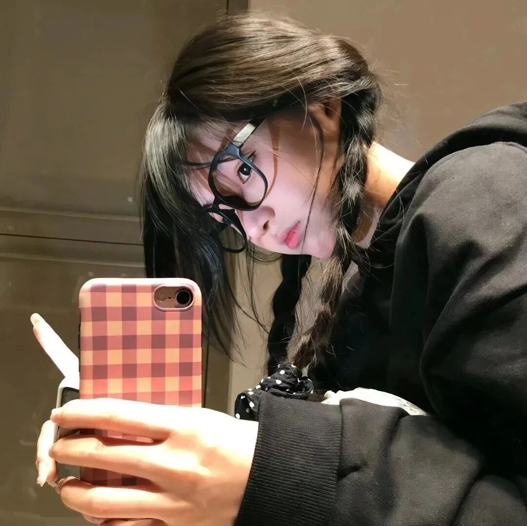 自拍手机甜妹女生头像