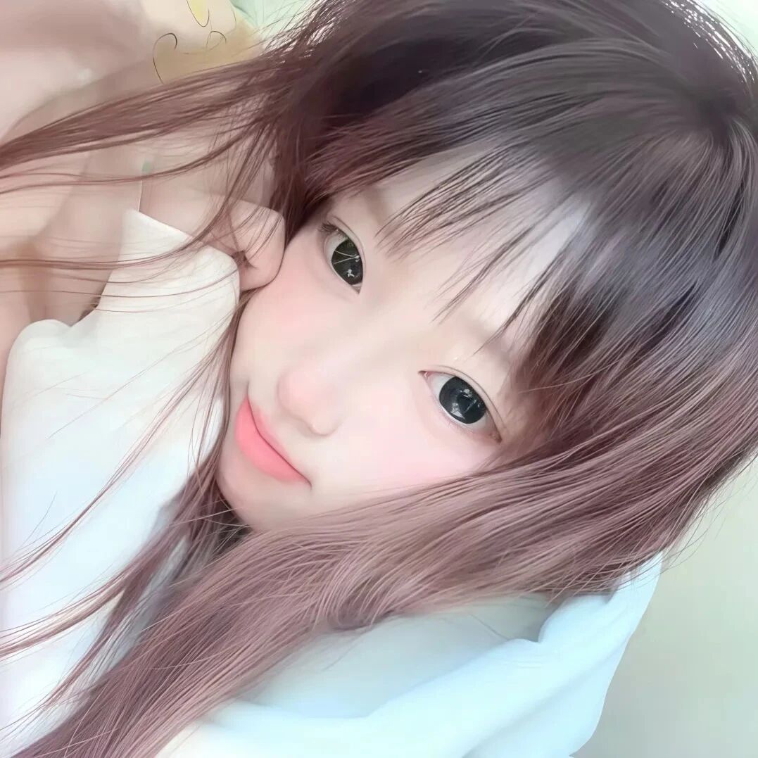 趴着少萝女生头像