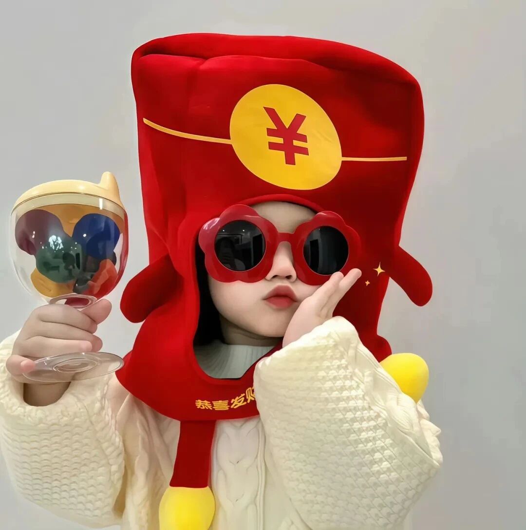 新年墨镜小女孩萌娃头像