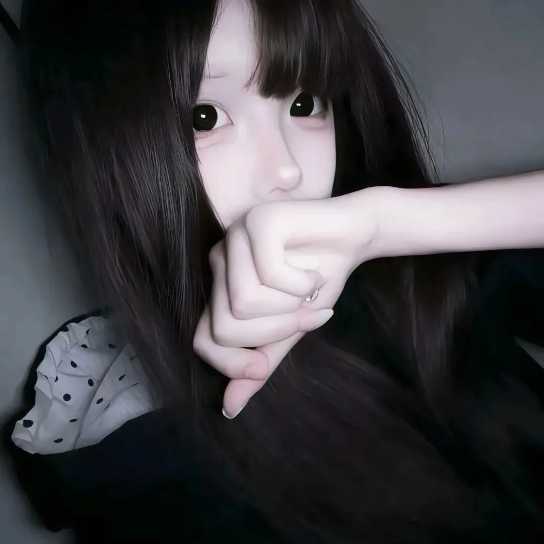 捂嘴少萝女生头像