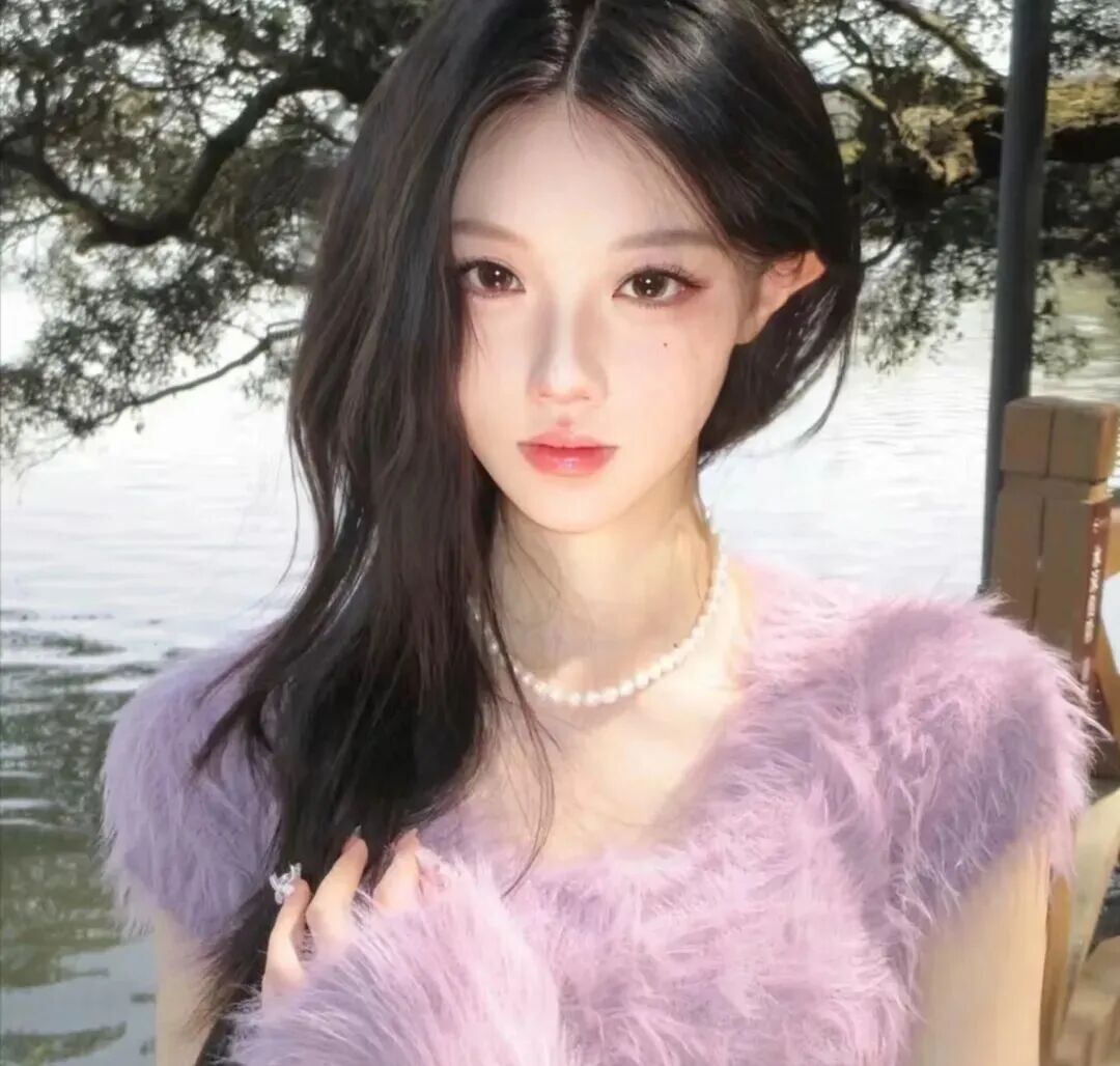 紫色系气质女生头像