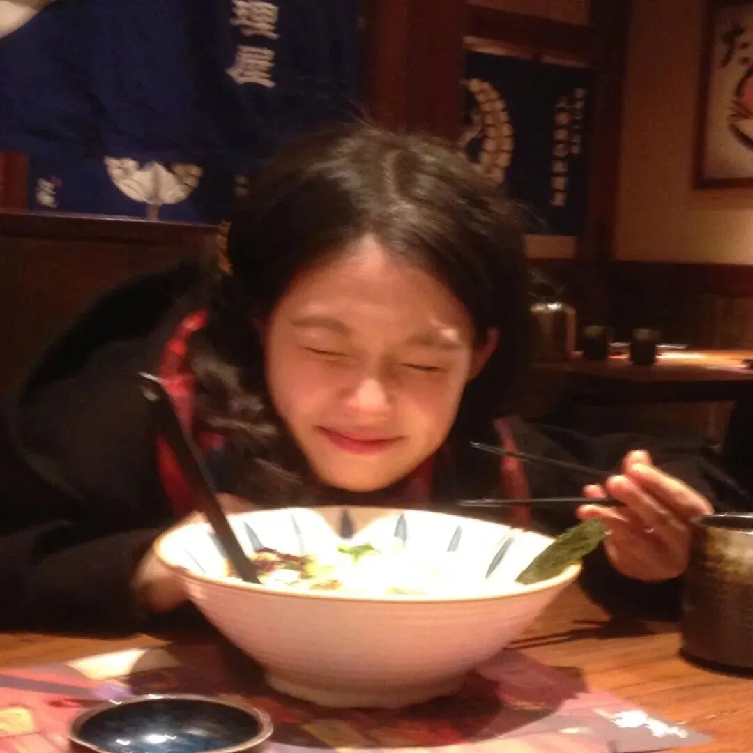 甜妹爱笑女生头像
