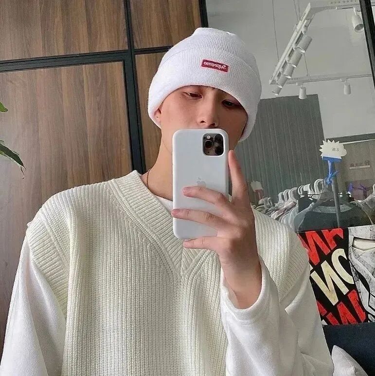 自拍手机个性男生头像