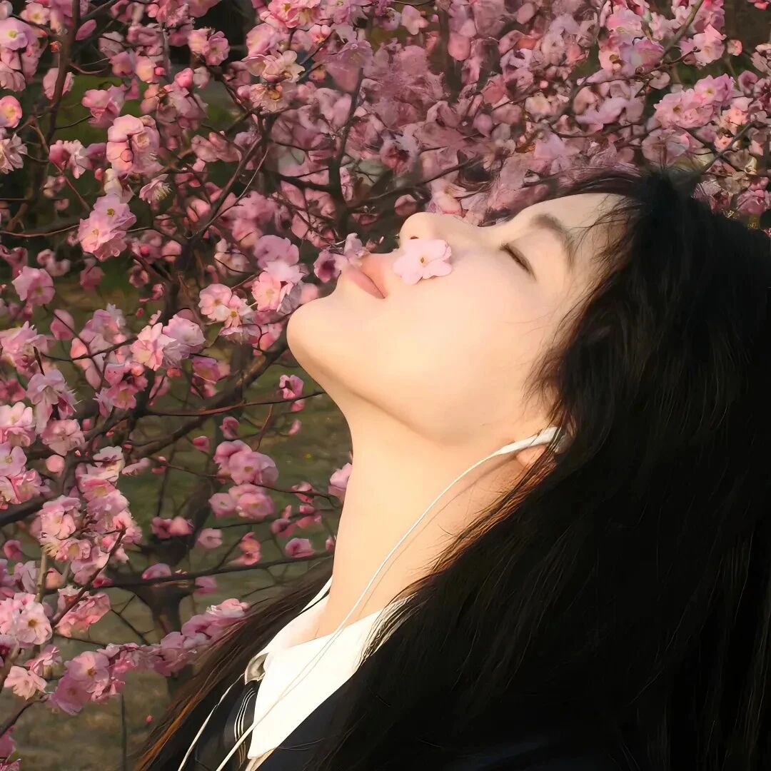 温柔侧脸女生头像