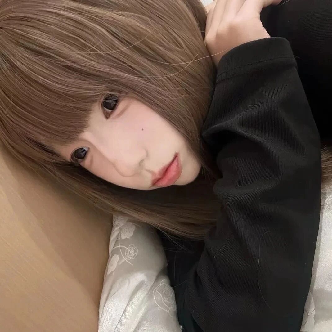 少萝侧脸女生头像