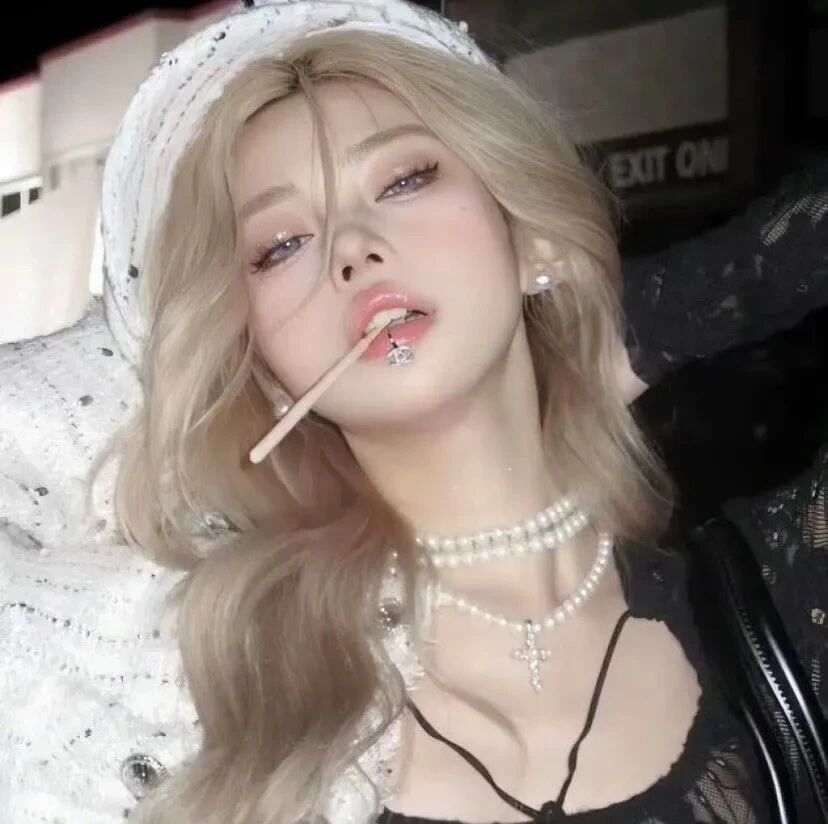 纯欲女生头像