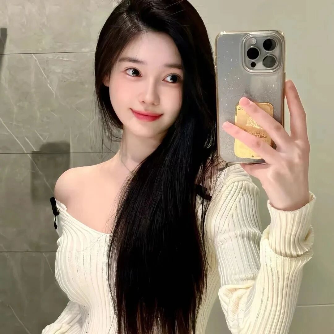 自拍手机纯欲女生头像