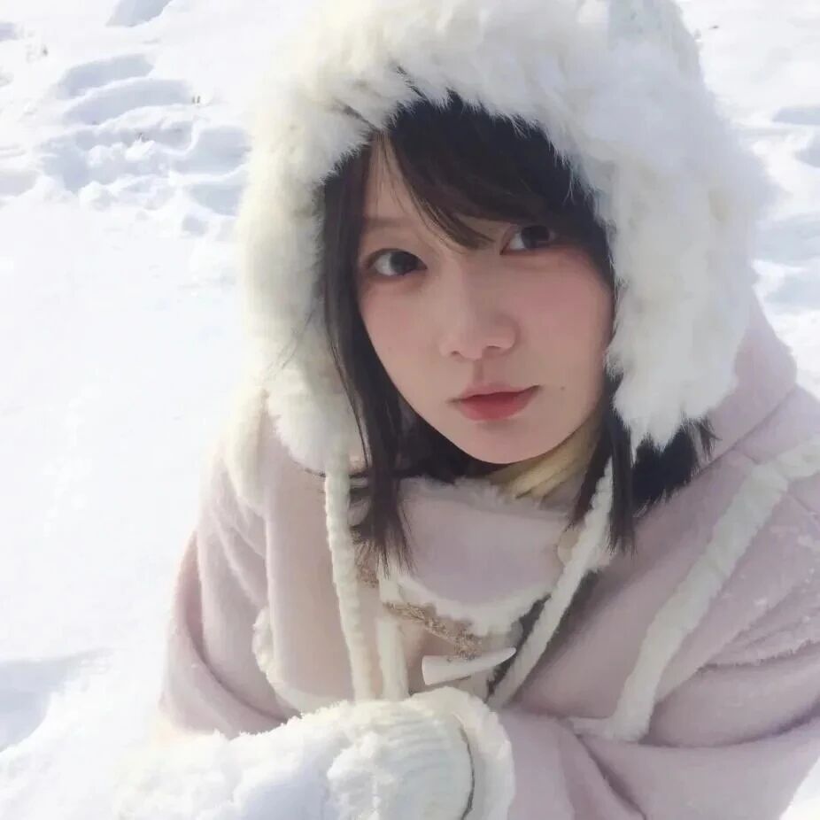 冬天温柔女生头像