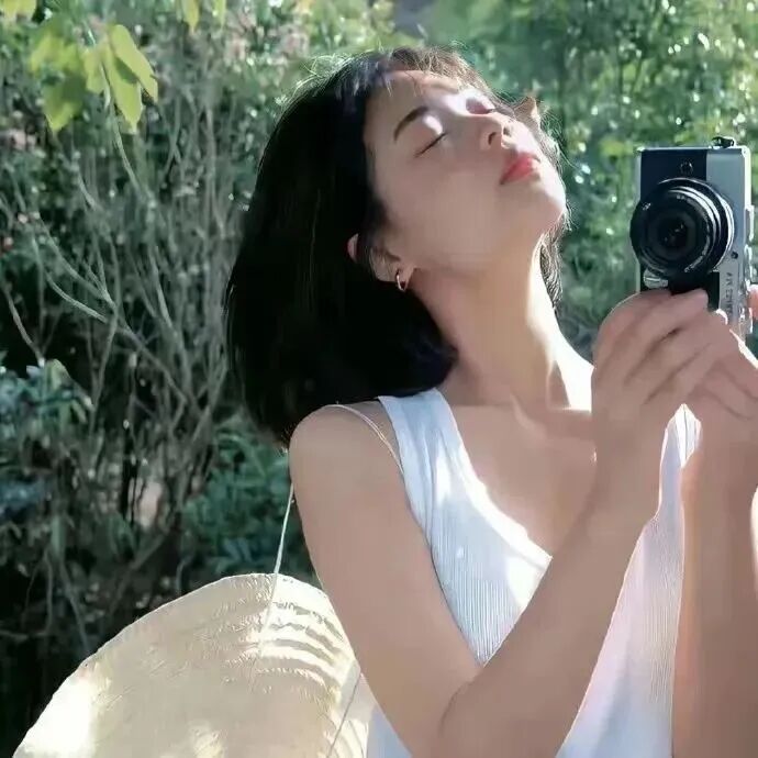 清冷女生头像