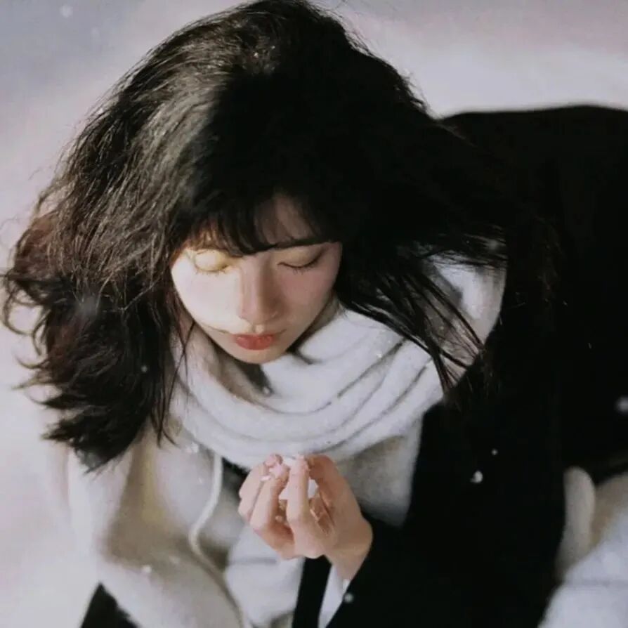 冬天氛围感女生头像