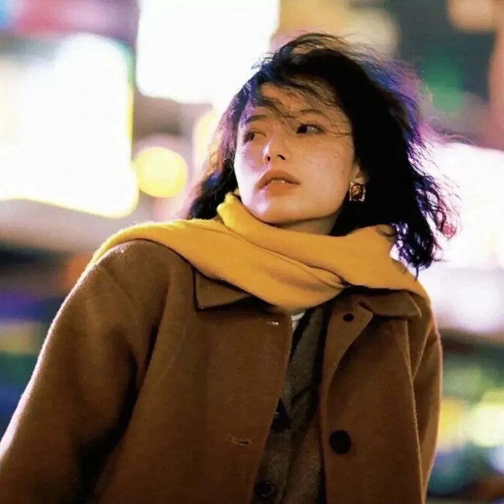 复古氛围感女生头像