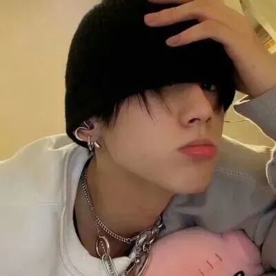 休闲帽个性男生头像