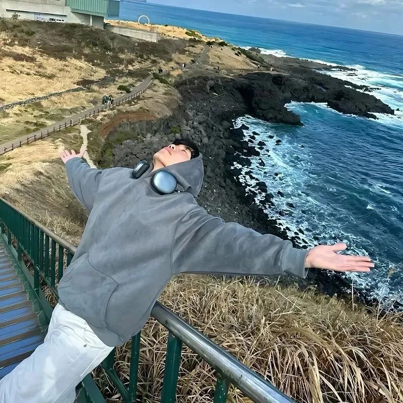 自由感男生头像