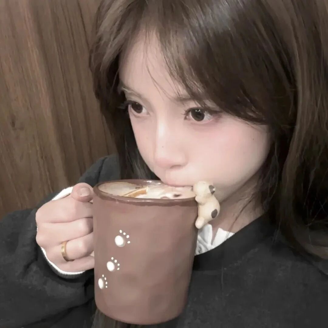 喝咖啡少萝女生头像