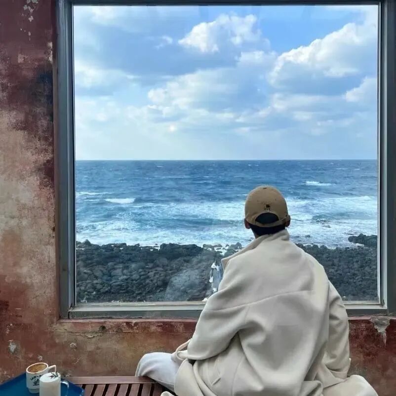 海边成熟不露脸男生头像