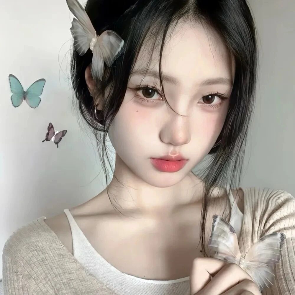 温柔蝴蝶女生头像
