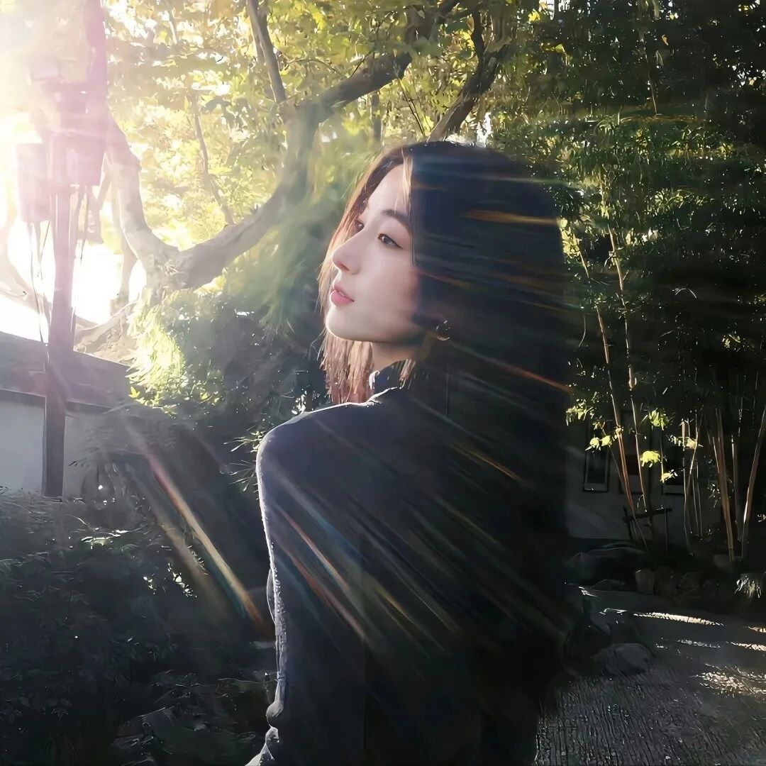 光感侧脸女生头像