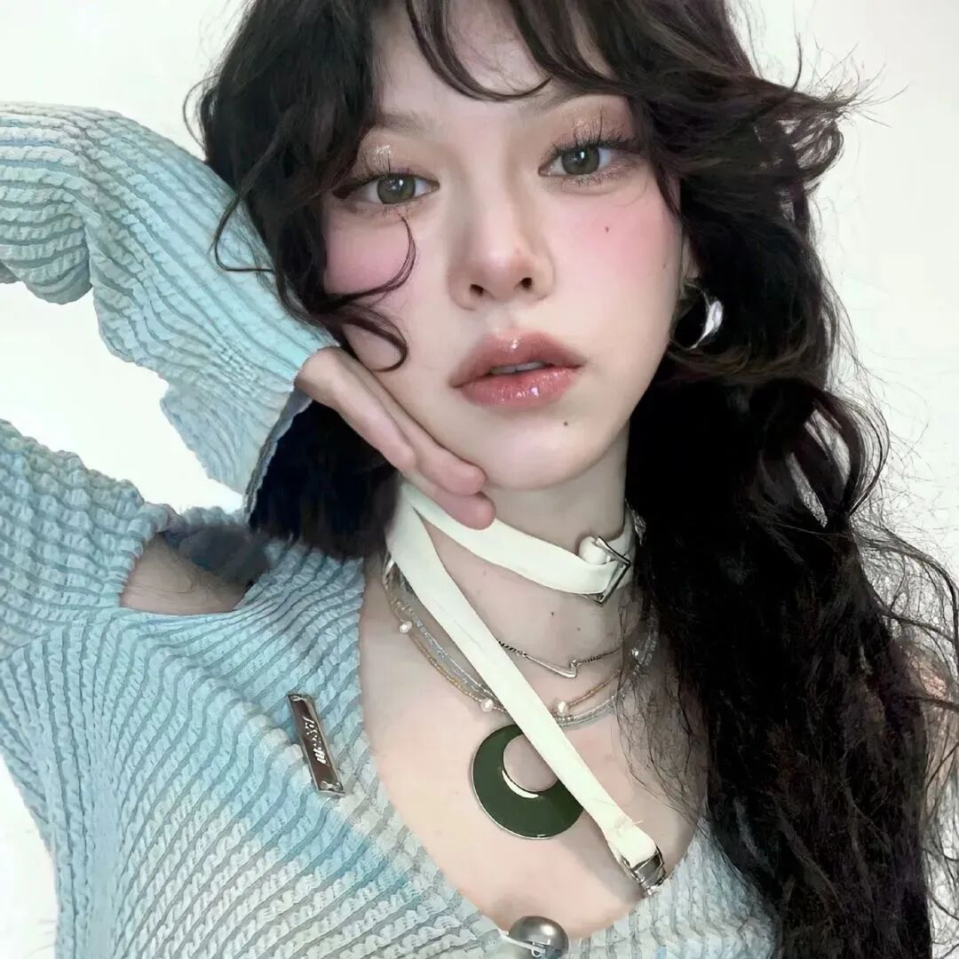 女生 女生头像 女头 白底 白底头像