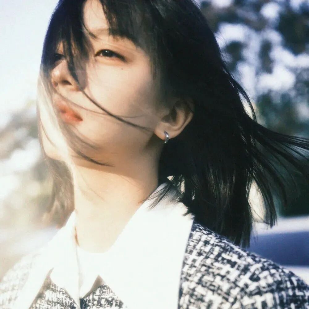 女生 女生头像 女头 氛围感 氛围感头像 氛围感女生头像 氛围感女头 侧脸 侧脸头像