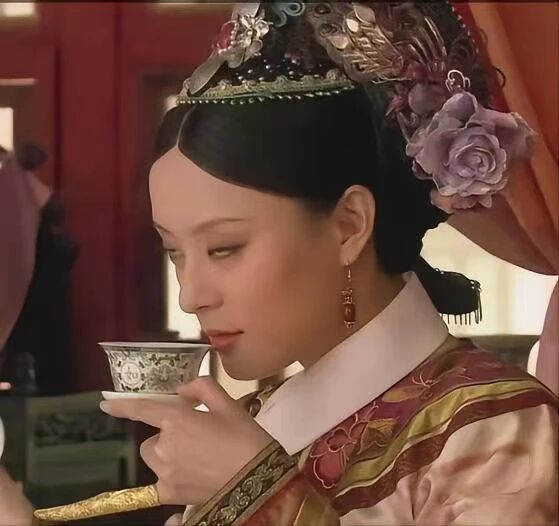 女生 女生头像 女头 搞怪 搞怪头像