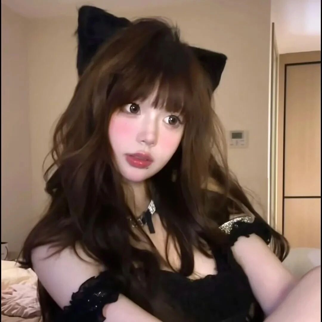 猫耳纯欲女生头像