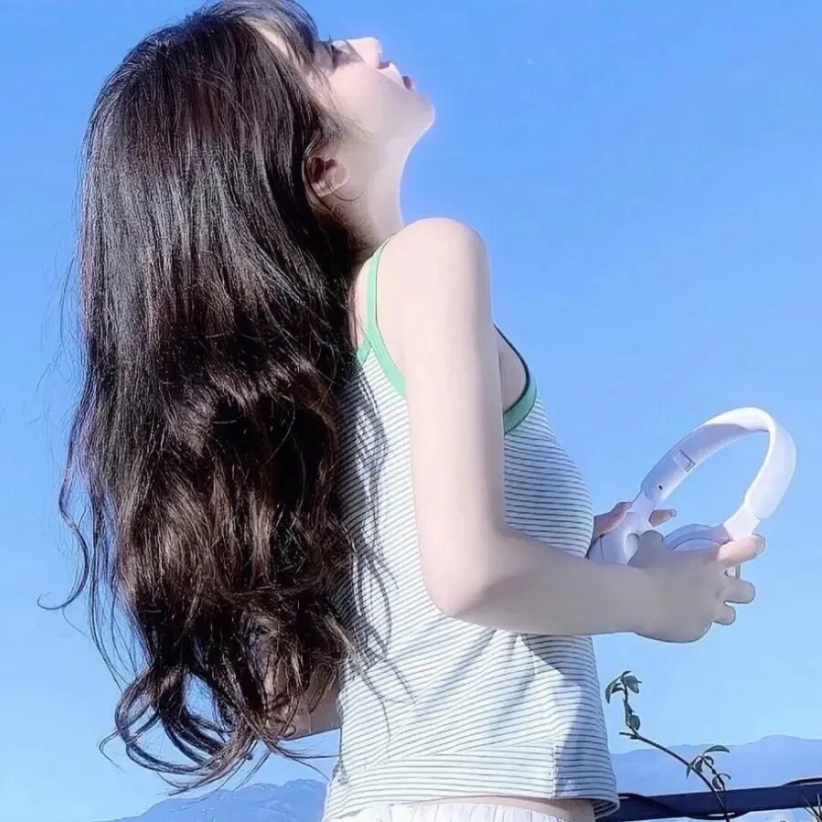 女生 女生头像 女头 氛围感 氛围感头像 氛围感女生头像 氛围感女头 侧脸 侧脸头像