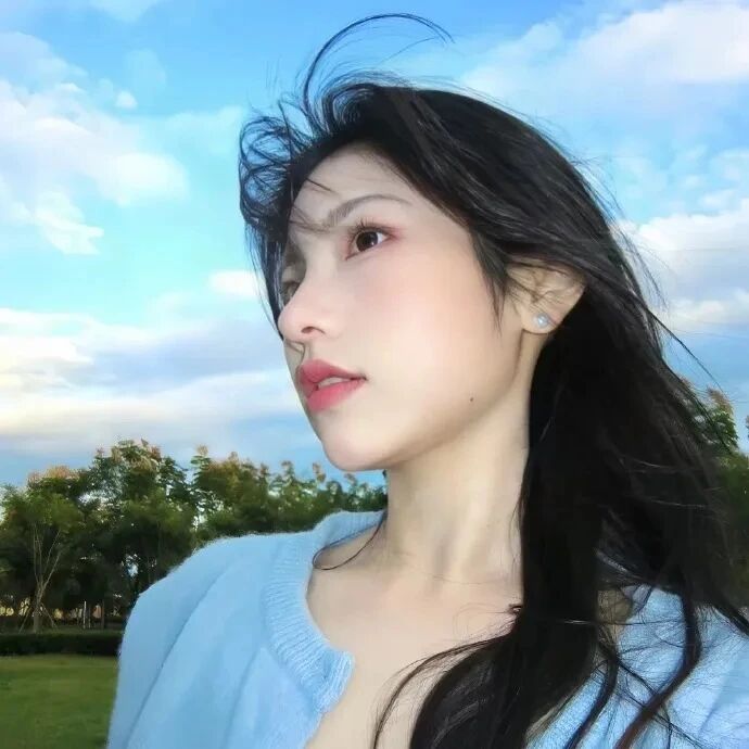 温柔侧脸女生头像