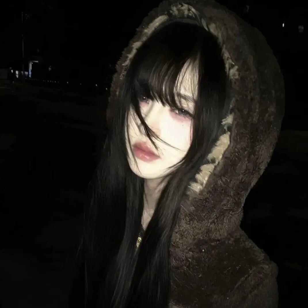 权威女生头像