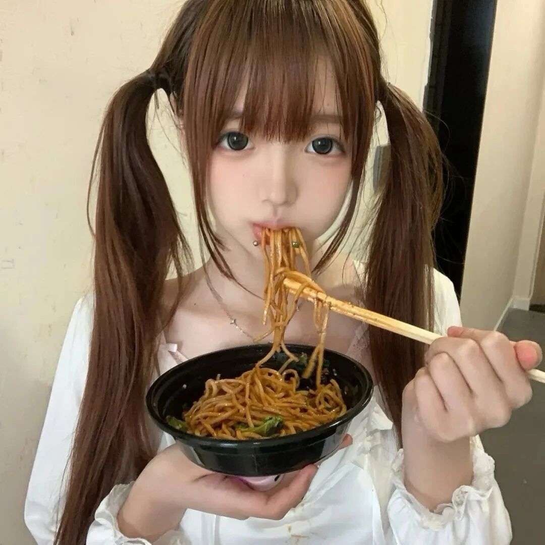 吃饭吃面少萝女生头像