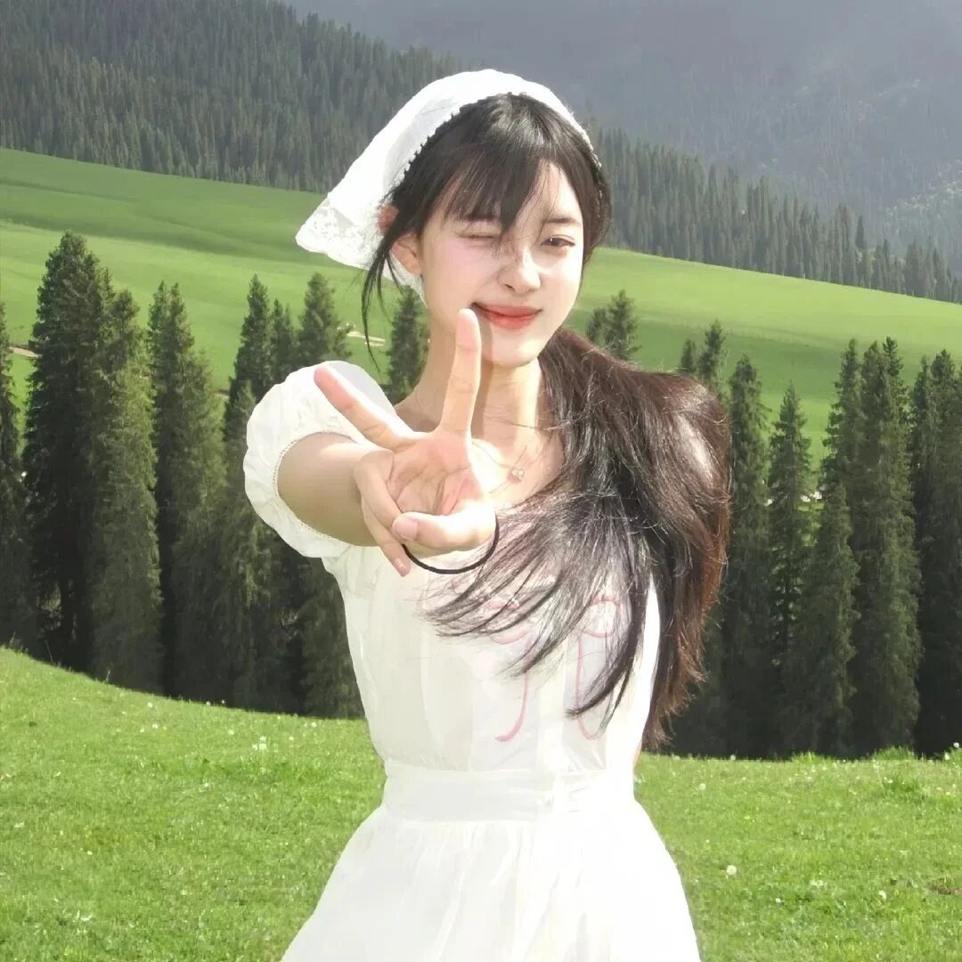 剪刀手自由感女生头像