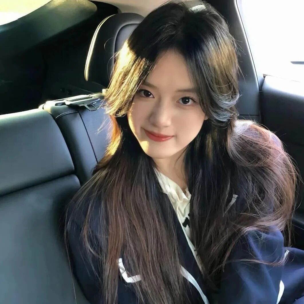 车内气质女生头像