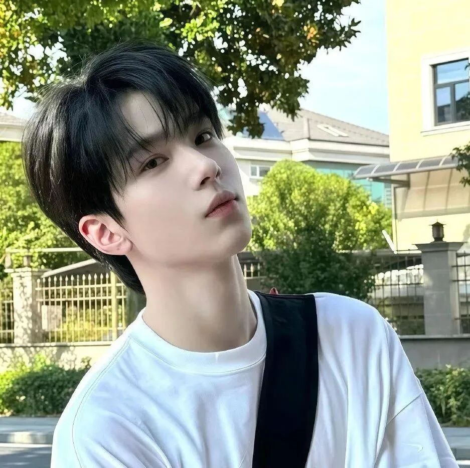 小众男生头像