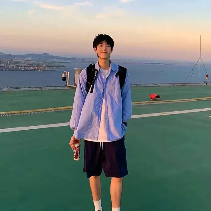 小清新帅气男生头像