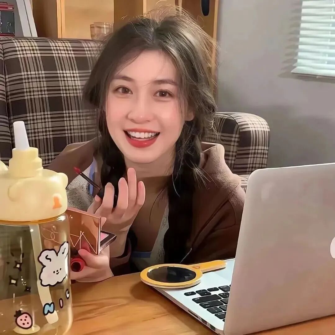 女 可爱