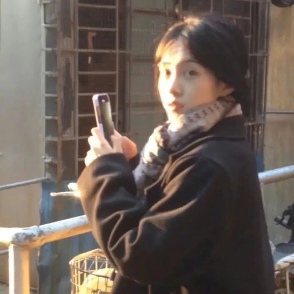 冬天小众女生头像