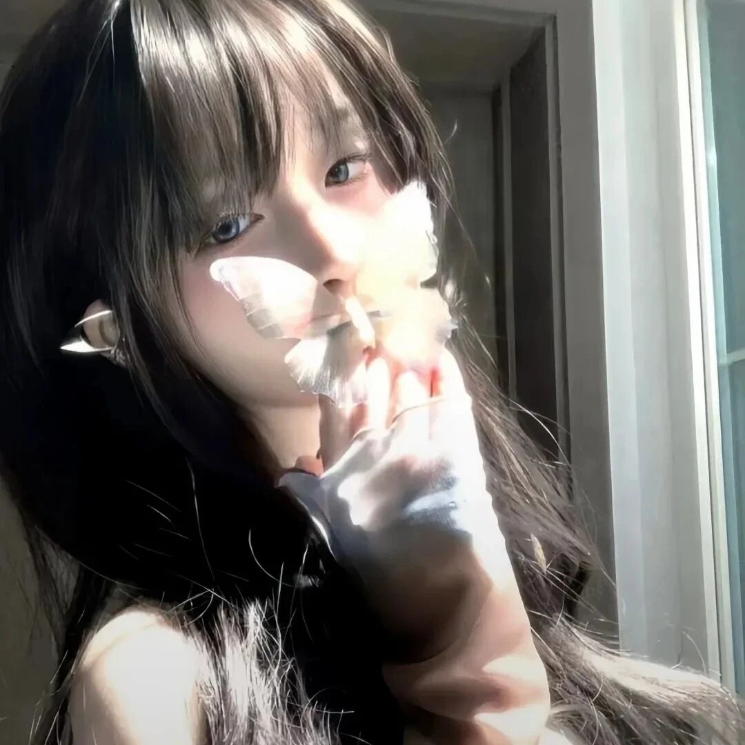 蝴蝶温柔女生头像