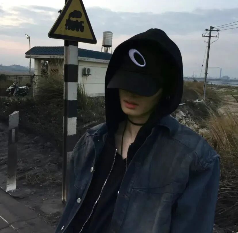 痞帅男生头像