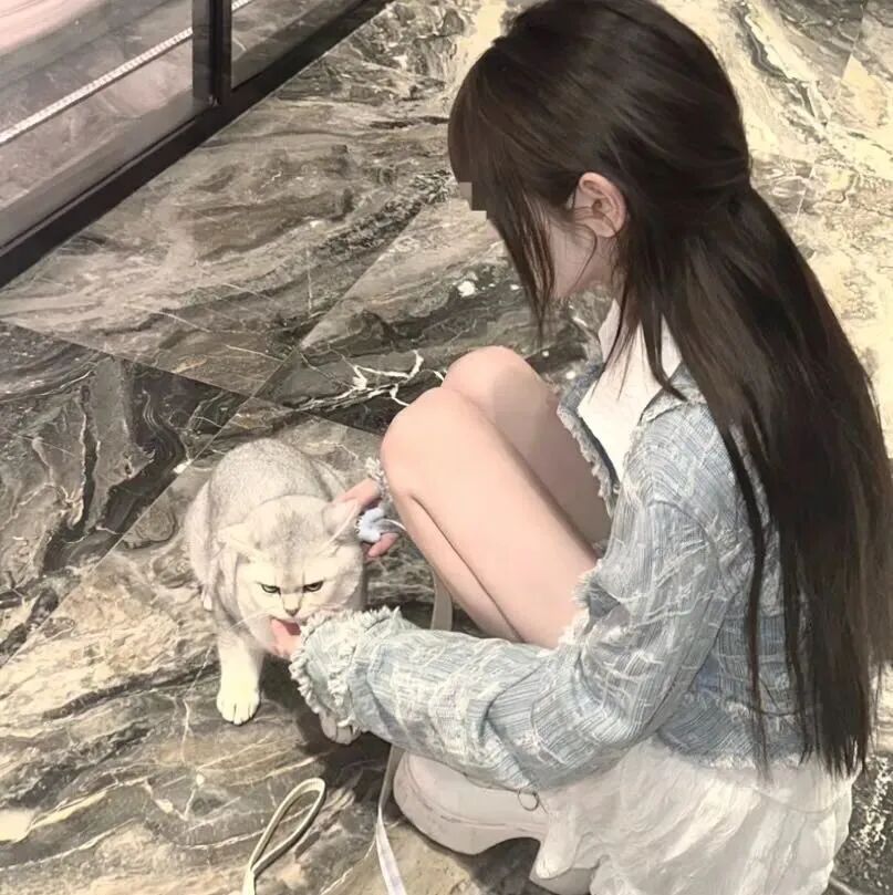 温柔不露脸女生头像