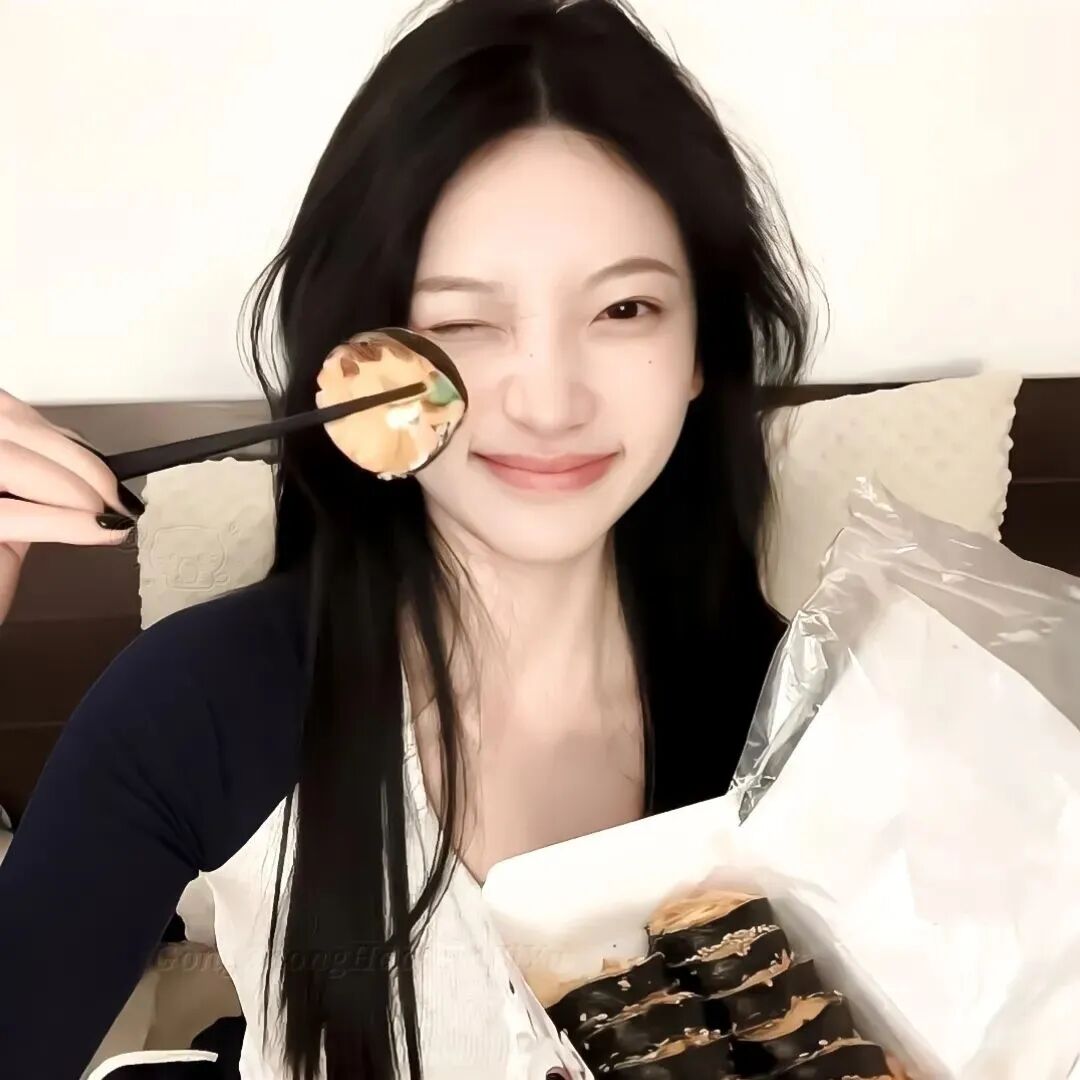 吃东西甜妹女生头像