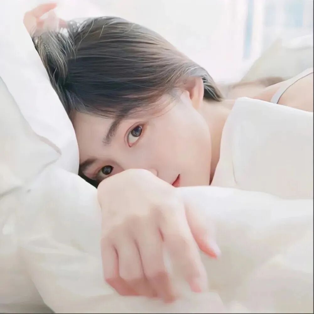 wenrtabaiyifaxiao温柔真人情侣头像