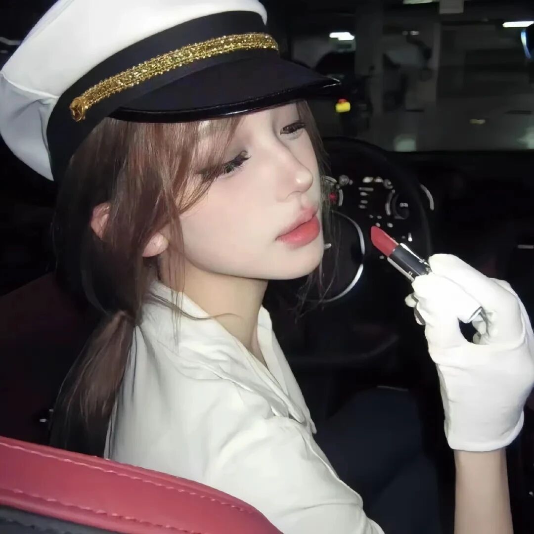 制服纯欲侧脸女生头像