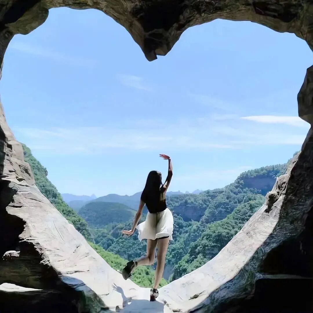 shanfengxinaihe山峰爱心真人情侣头像